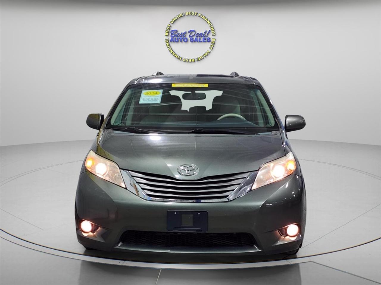 Toyota Sienna XLE FWD 8-Passenger V6 2014