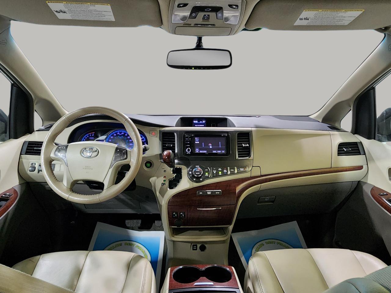 Toyota Sienna XLE FWD 8-Passenger V6 2014