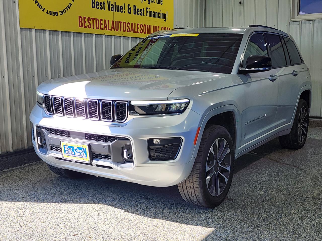2022 Jeep Grand Cherokee Overland 4WD