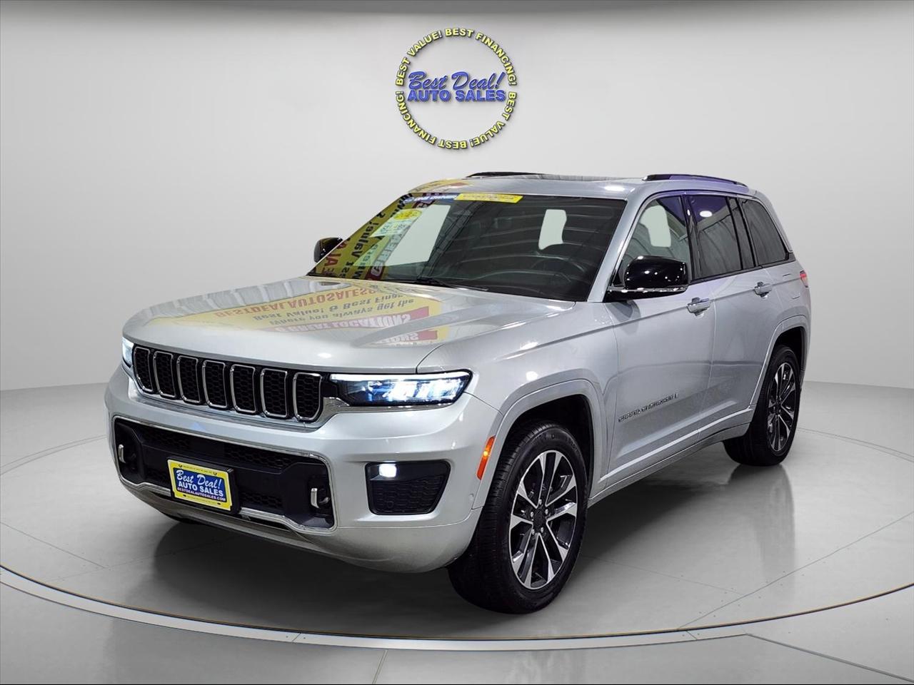 2022 Jeep Grand Cherokee 4x4 OVERLAND 4DR SUV (MIDYEAR RELEASE)