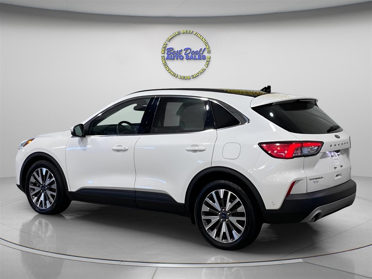 Ford Escape Hybrid Titanium 2020