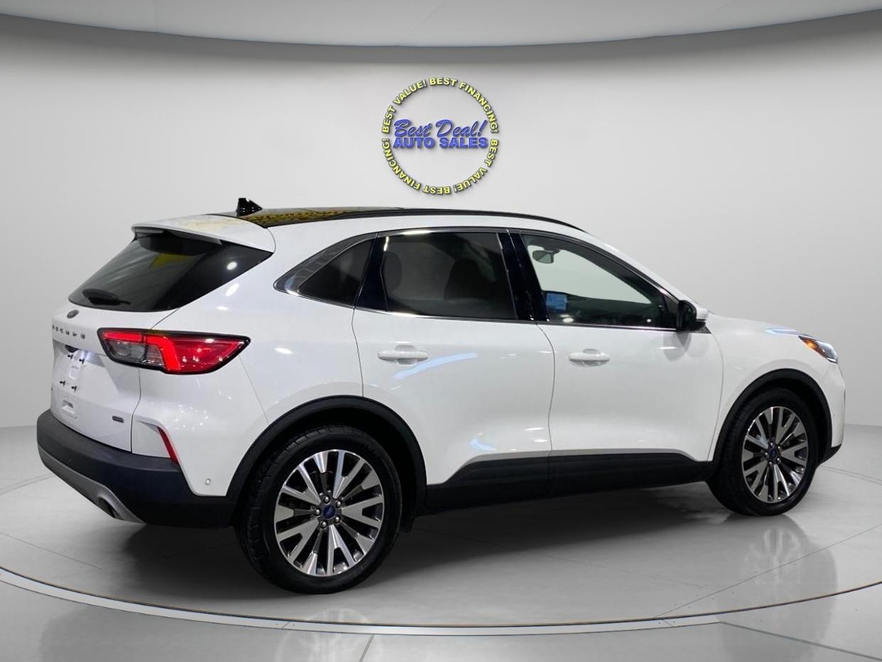 Ford Escape Hybrid Titanium 2020