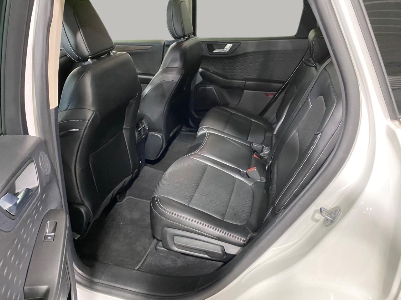 Ford Escape Hybrid Titanium 2020