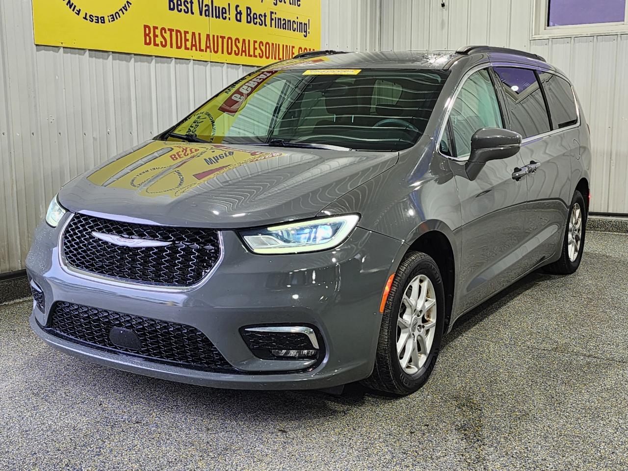 2022 Chrysler Pacifica Touring-L