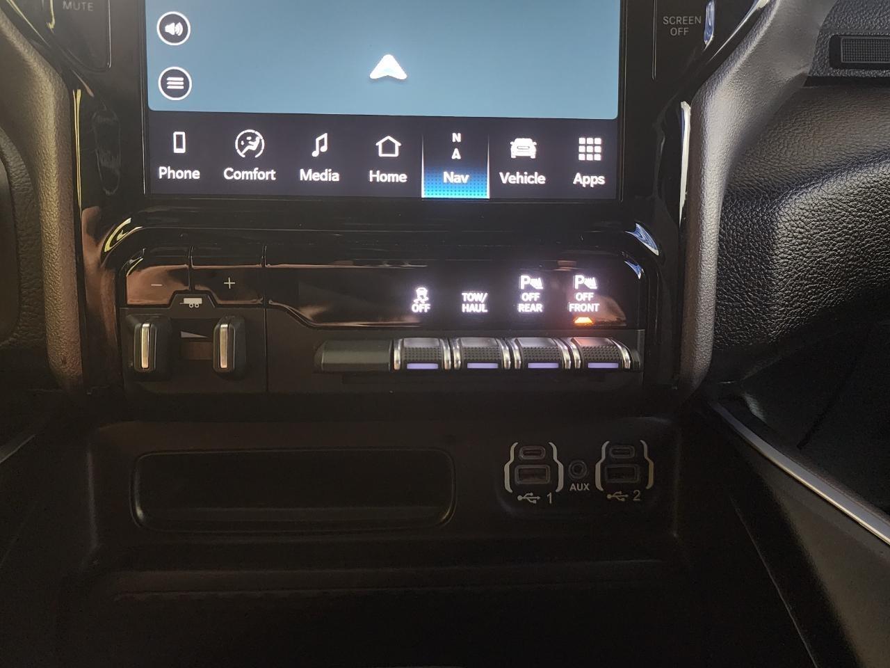 RAM 1500 Big Horn Crew Cab SWB 4WD 2023