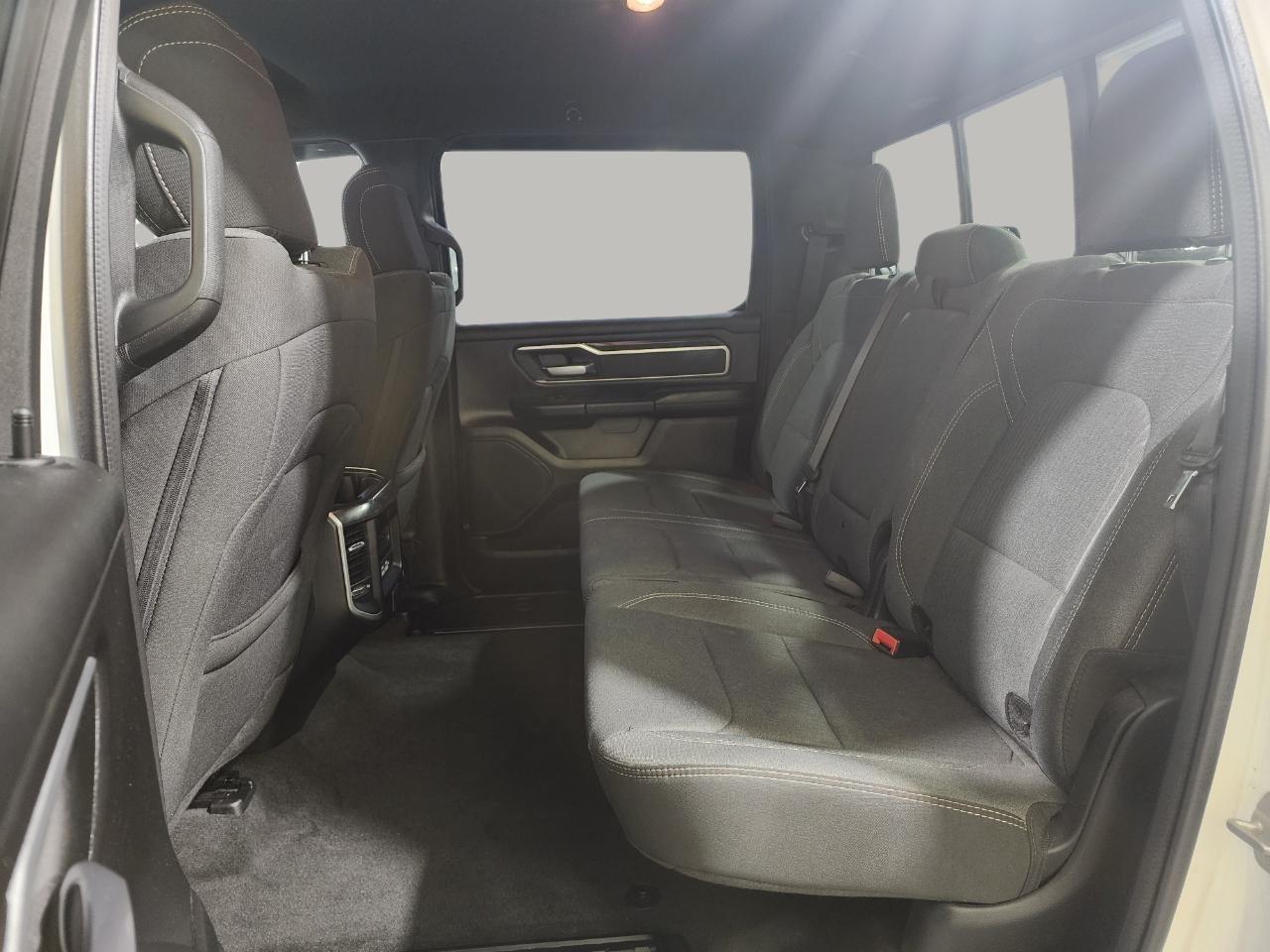 RAM 1500 Big Horn Crew Cab SWB 4WD 2023