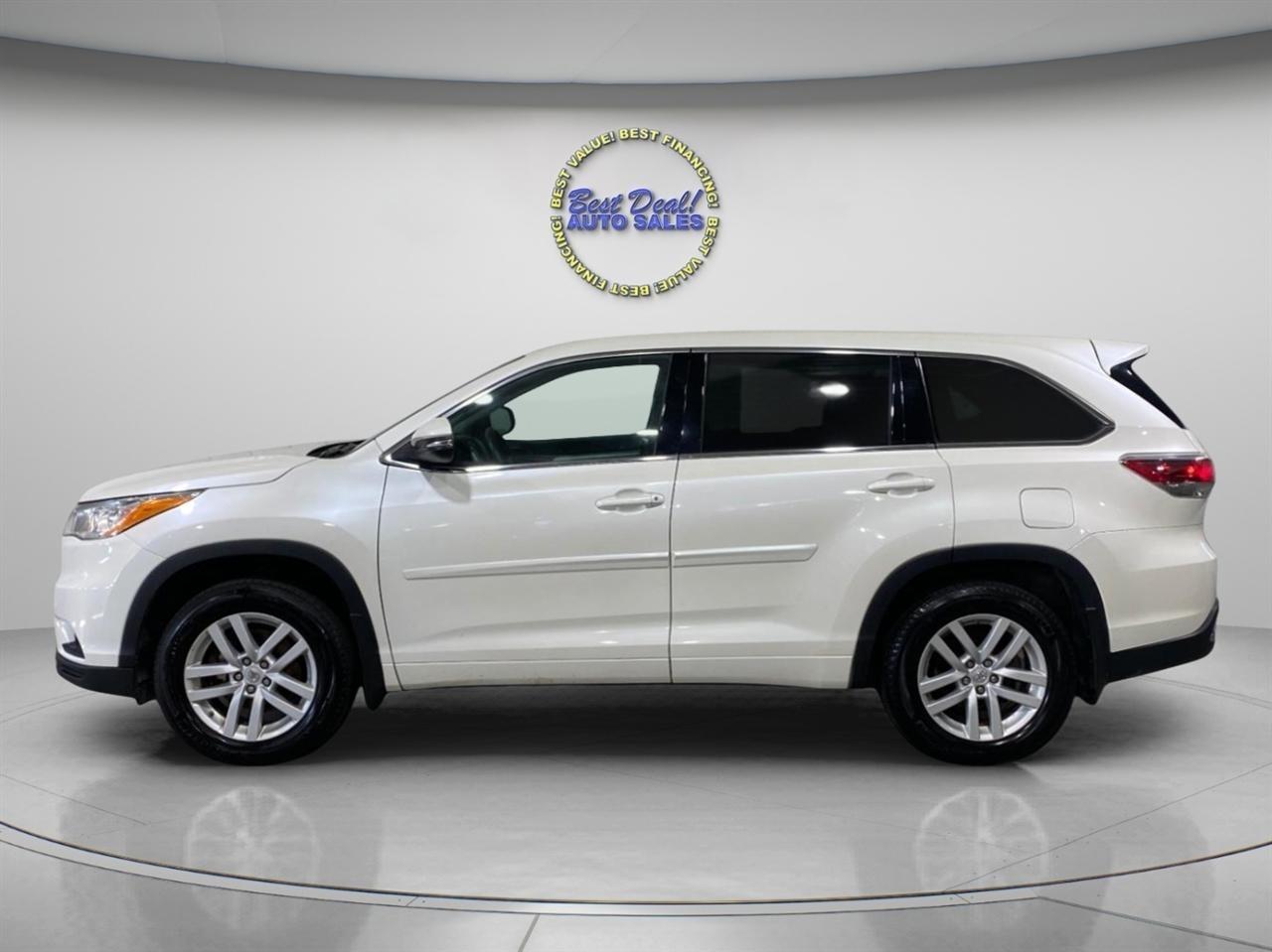 Toyota Highlander LE AWD V6 2014