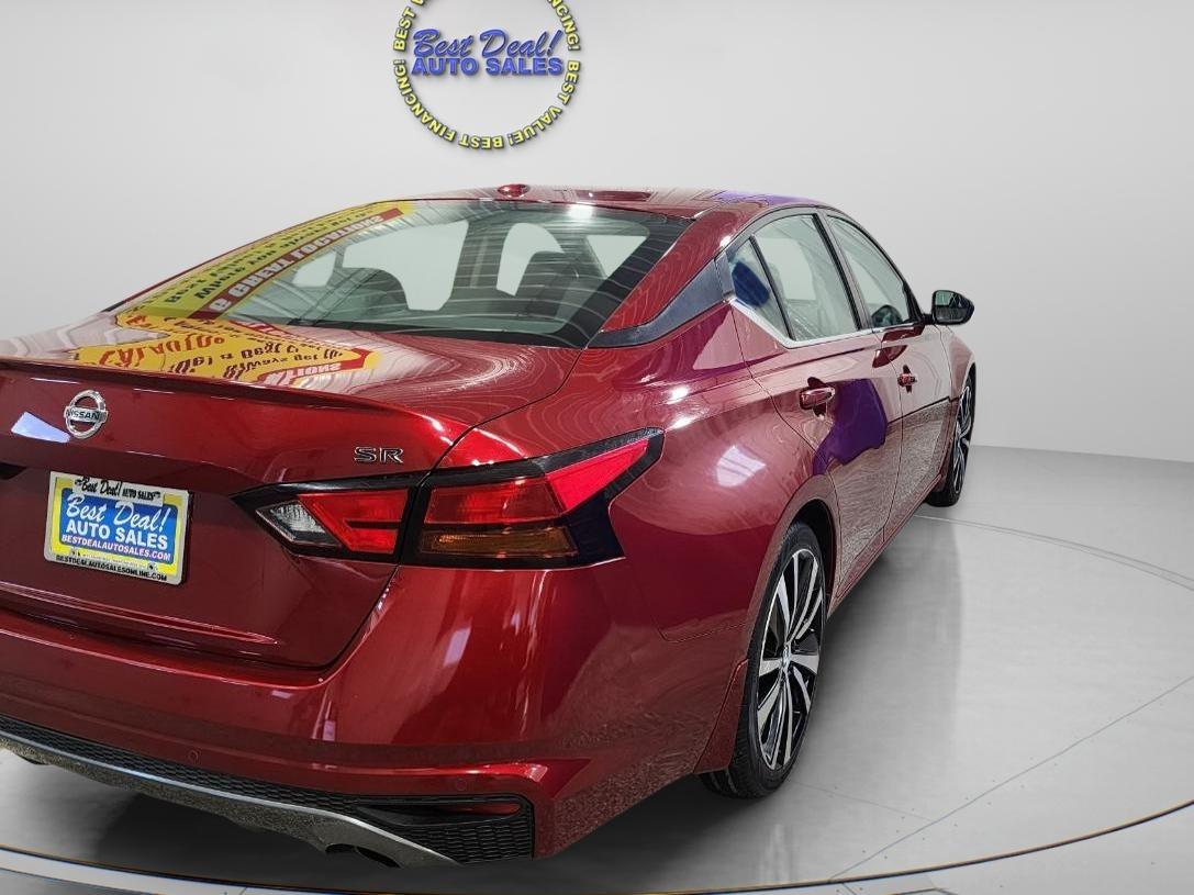 Nissan Altima SR 4D Sedan 2.5 2020
