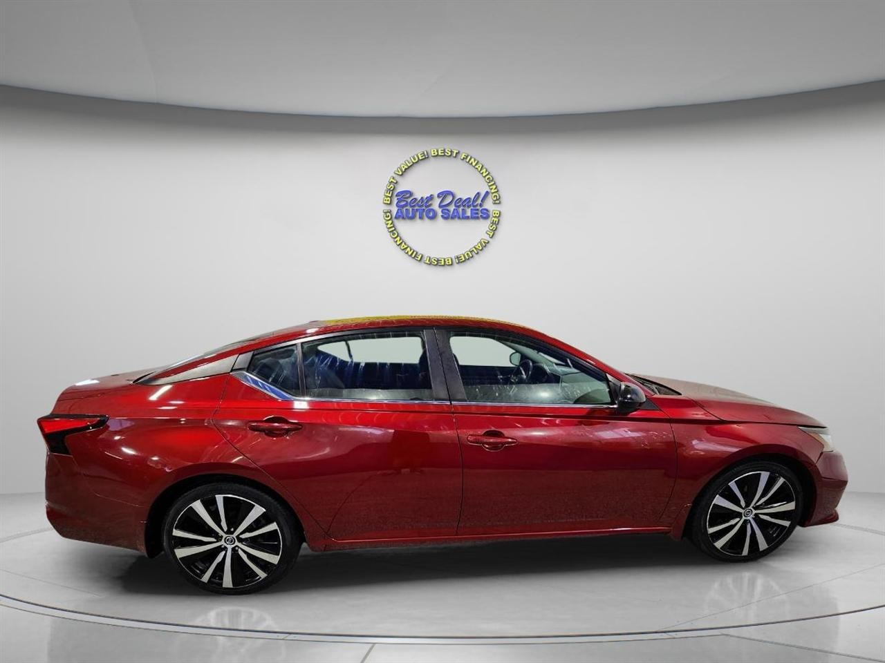 Nissan Altima SR 4D Sedan 2.5 2020