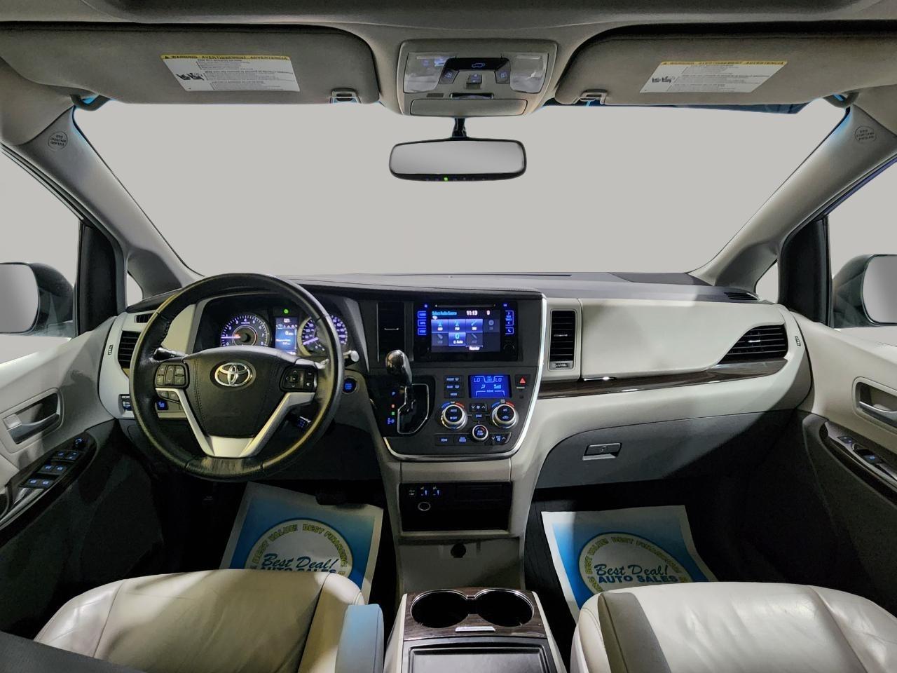 Toyota Sienna XLE 7-Passenger AWD 2017