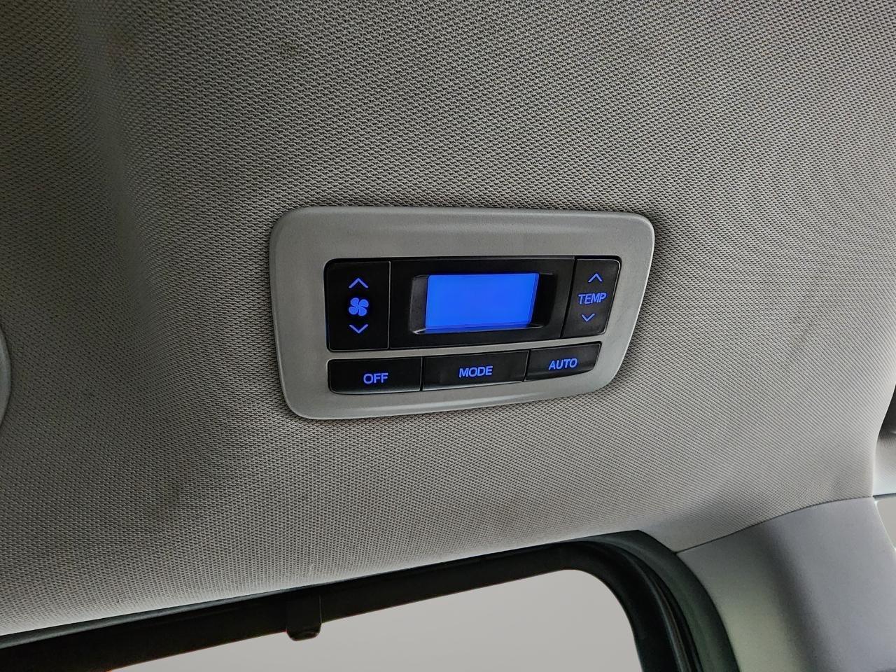 Toyota Sienna XLE 7-Passenger AWD 2017