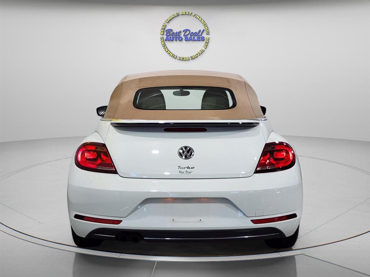 Volkswagen Beetle 2.0T SE Convertible 2019