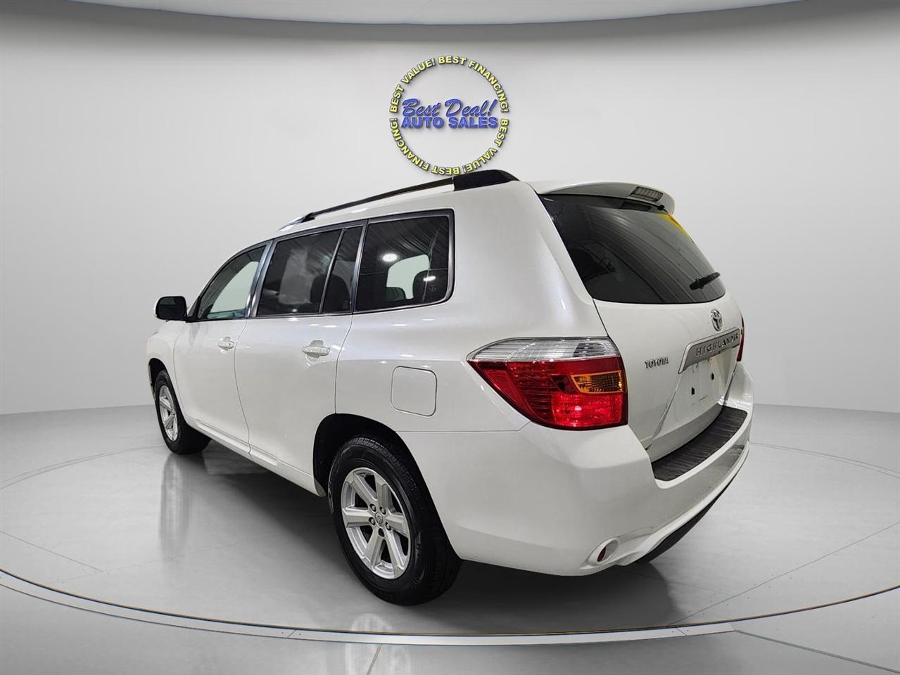 Toyota Highlander Base 4WD 2008