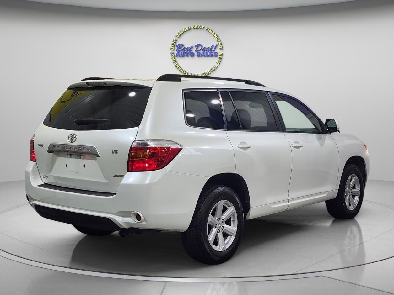 Toyota Highlander Base 4WD 2008