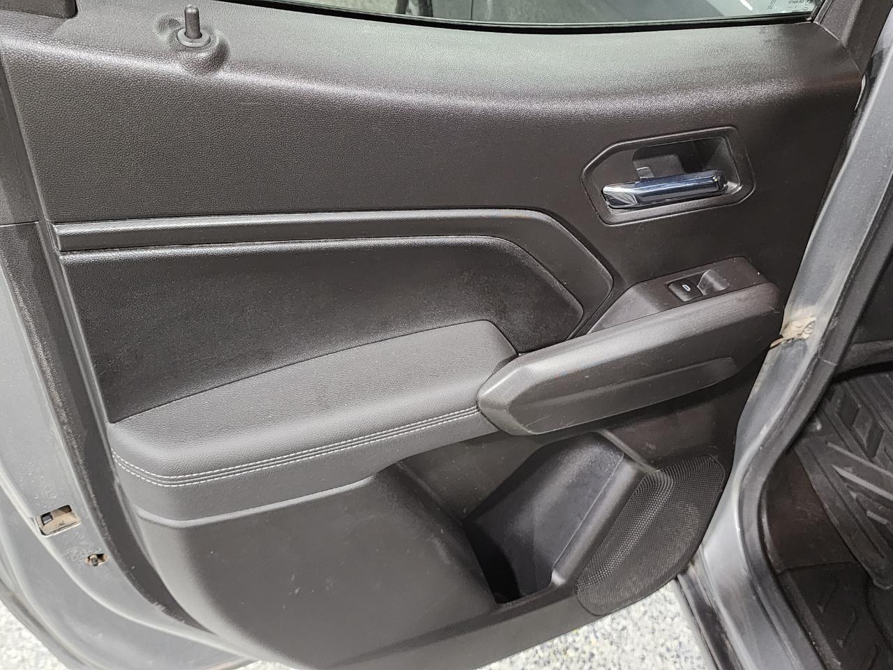 Chevrolet Colorado LT Crew Cab 4WD 2023