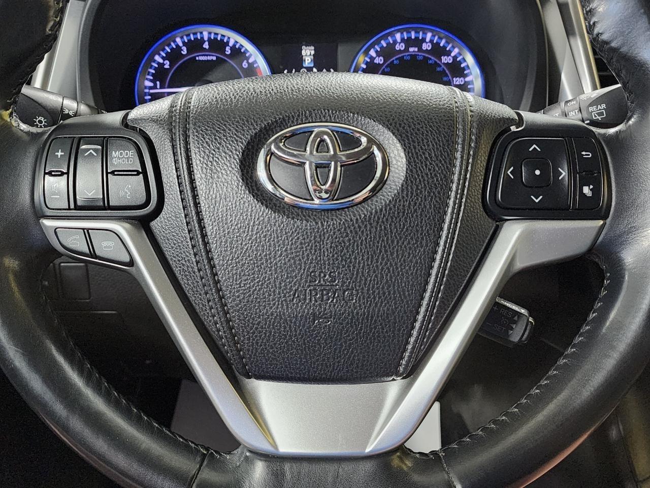 Toyota Highlander  2014