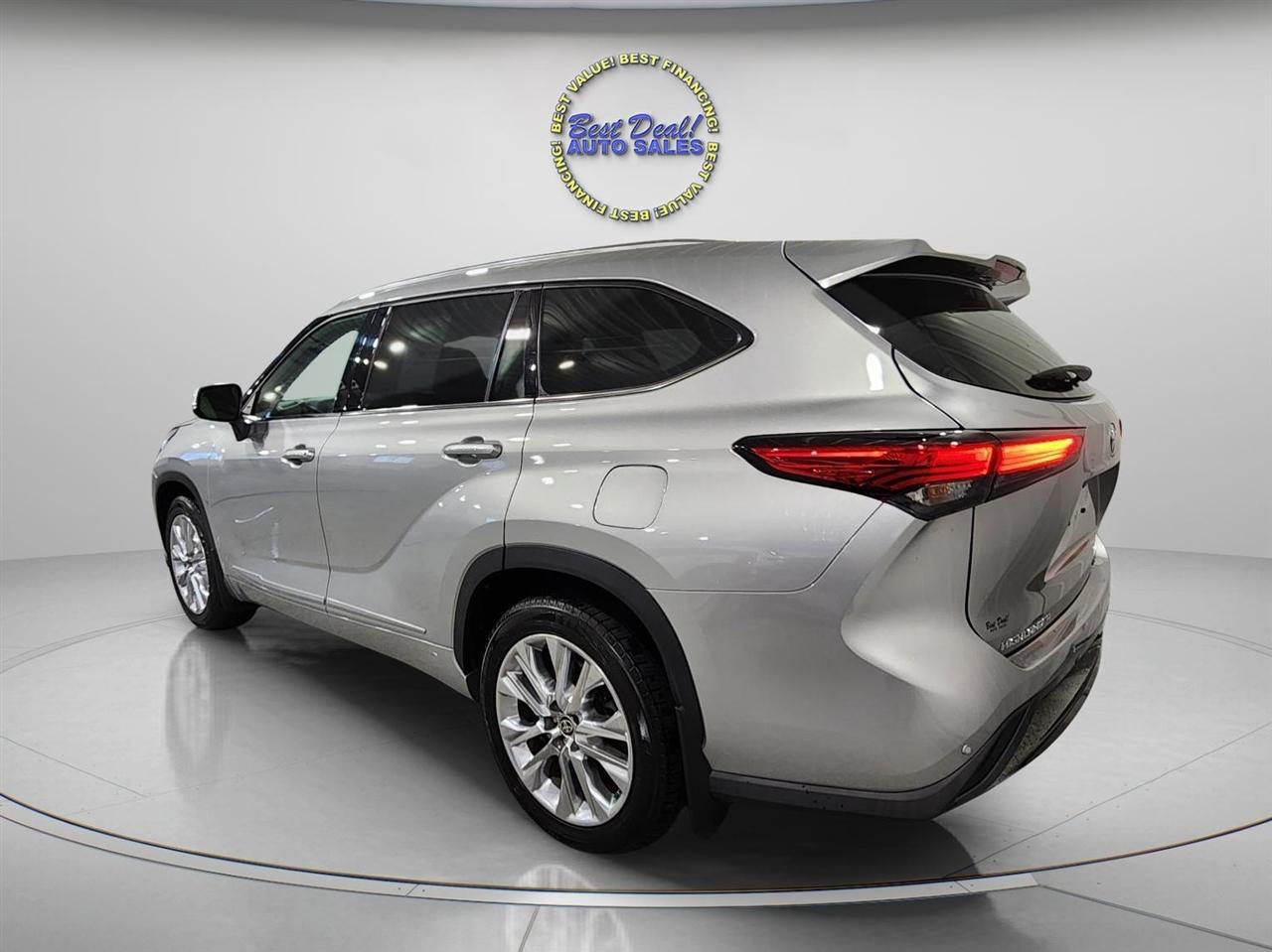 Toyota Highlander  2021