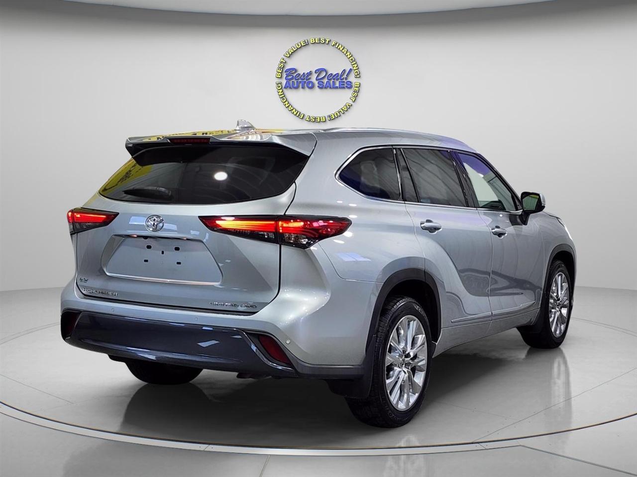 Toyota Highlander  2021