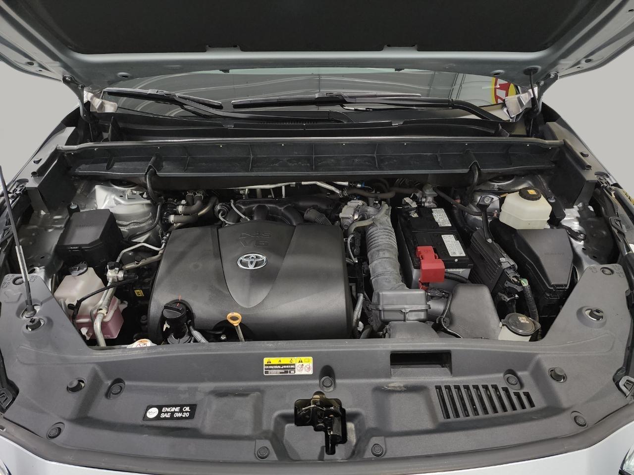 Toyota Highlander  2021