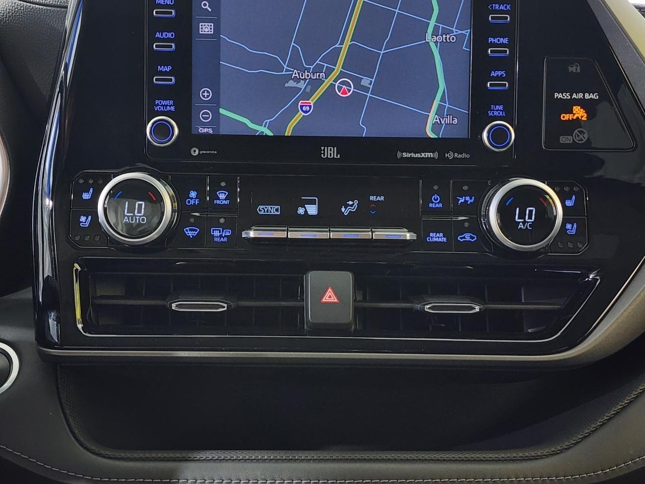 Toyota Highlander  2021