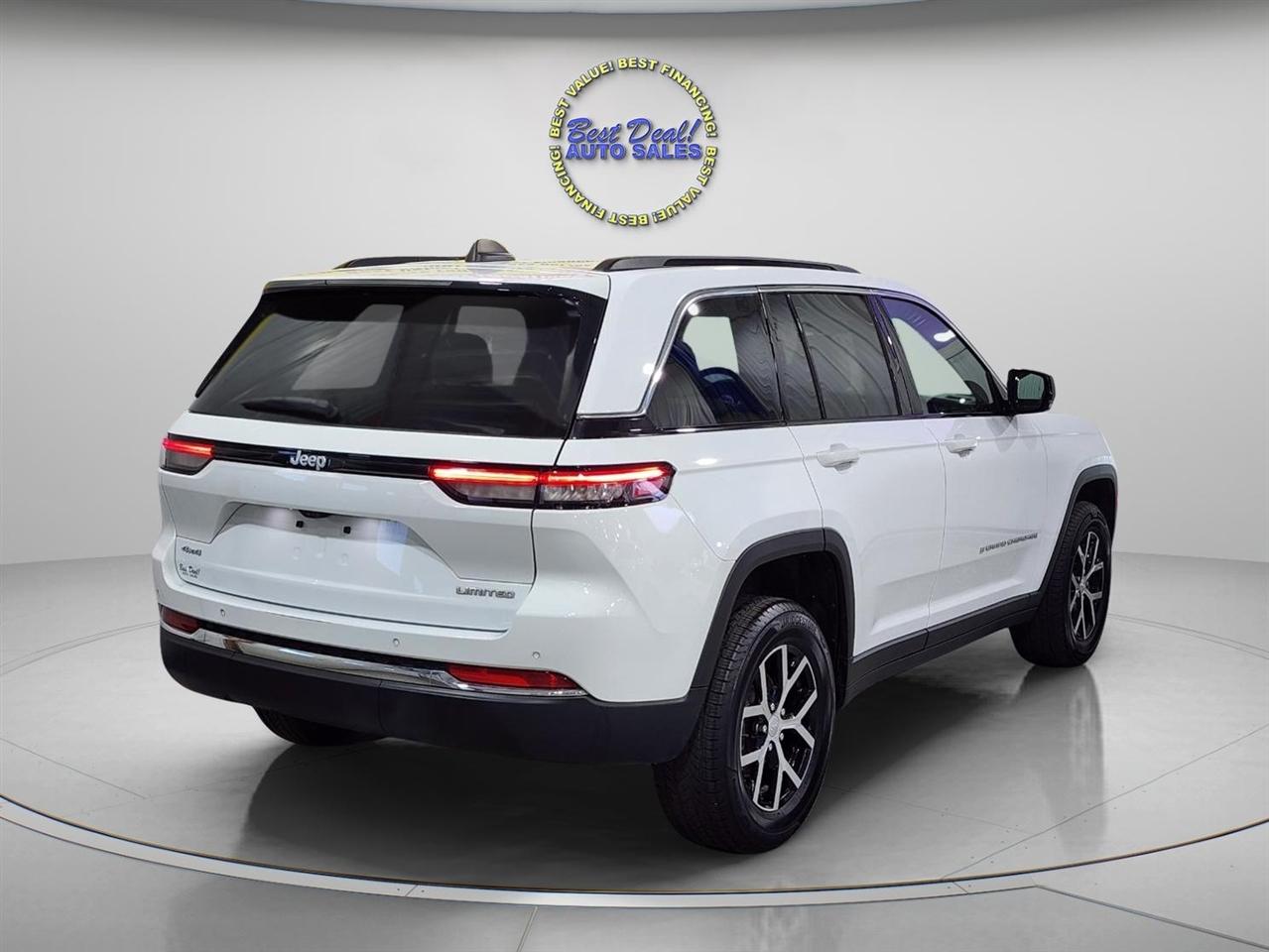Jeep Grand Cherokee  2024