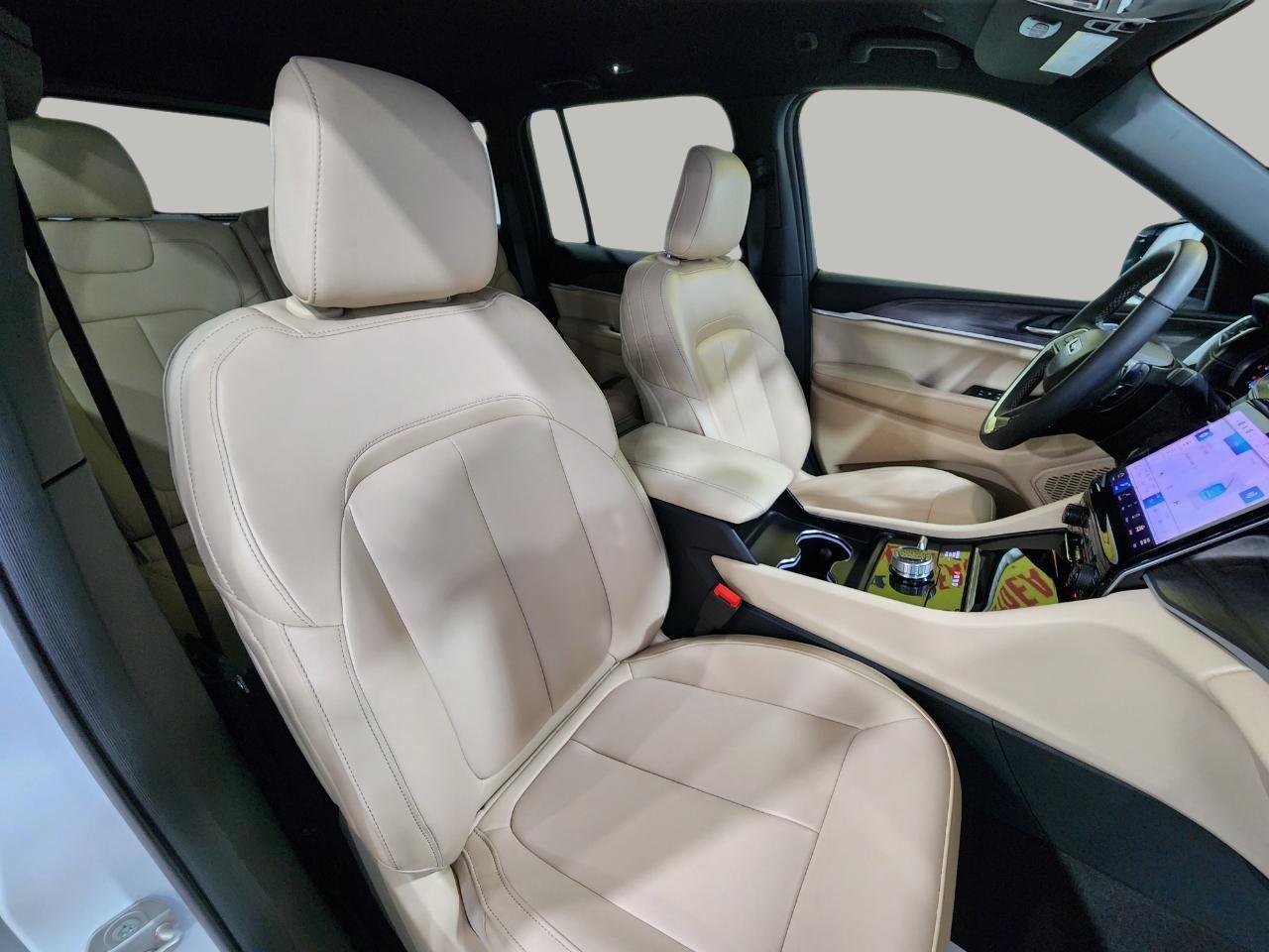 Jeep Grand Cherokee  2024