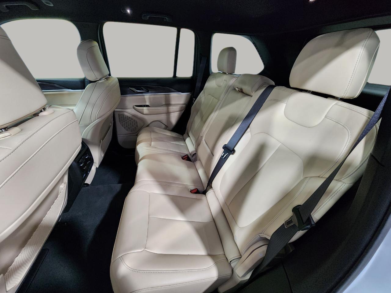 Jeep Grand Cherokee  2024