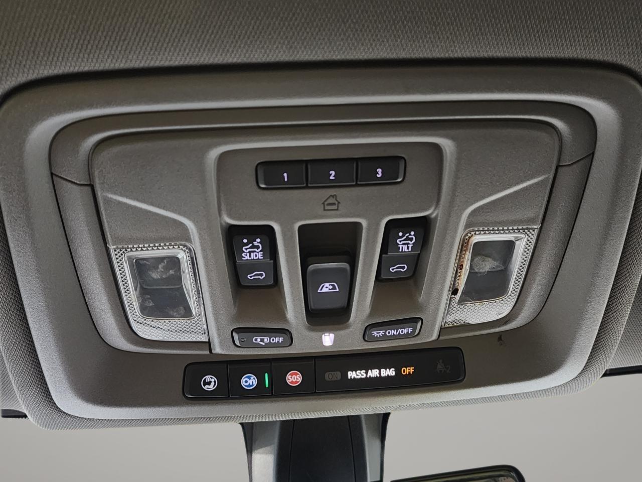 Chevrolet Silverado 1500 RST Crew Cab Long Box 4WD 2020