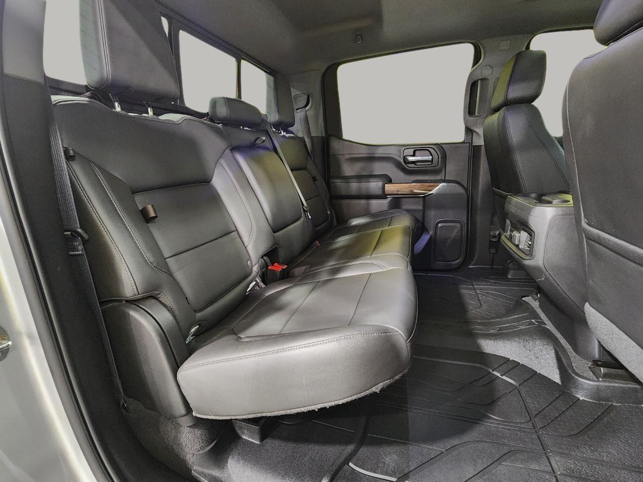 Chevrolet Silverado 1500 RST Crew Cab Long Box 4WD 2020