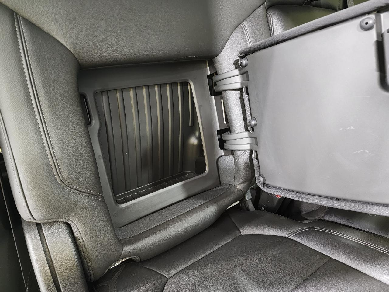 Chevrolet Silverado 1500 RST Crew Cab Long Box 4WD 2020