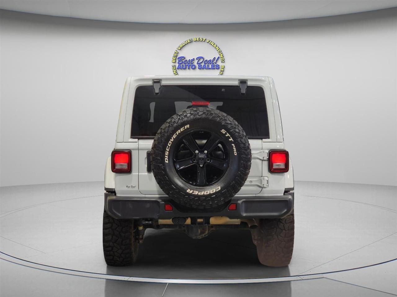Jeep Wrangler Unlimited Sahara 2021
