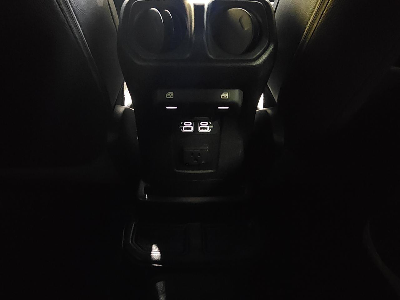 Jeep Wrangler Unlimited Sahara 2021