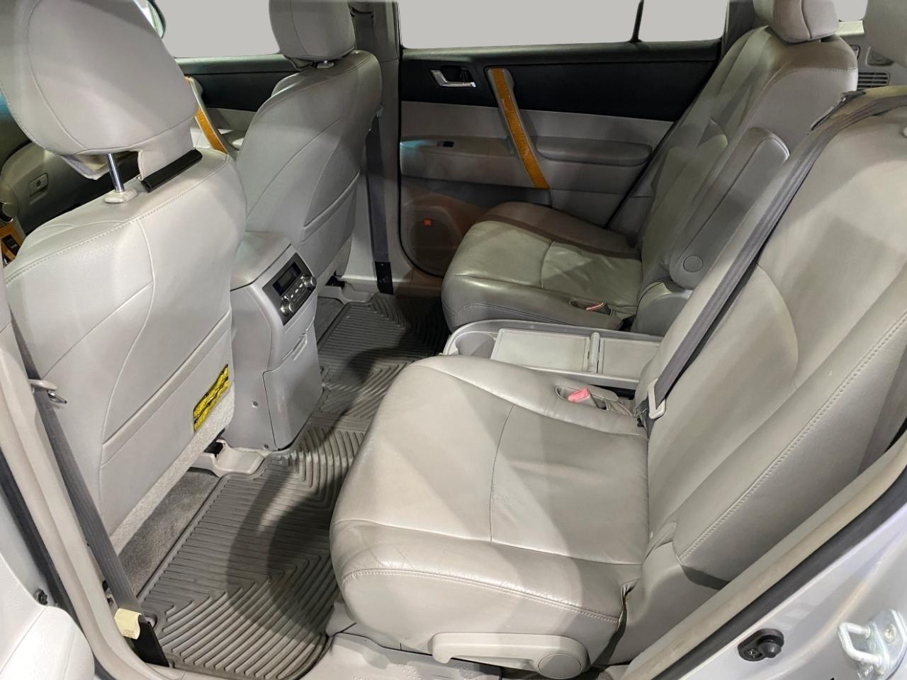 Toyota Highlander Hybrid Limited 4WD 2008