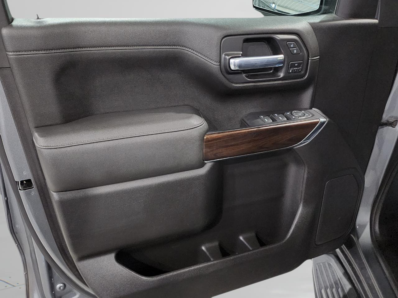 GMC Sierra 1500 SLT Crew Cab Short Box 4WD 2021