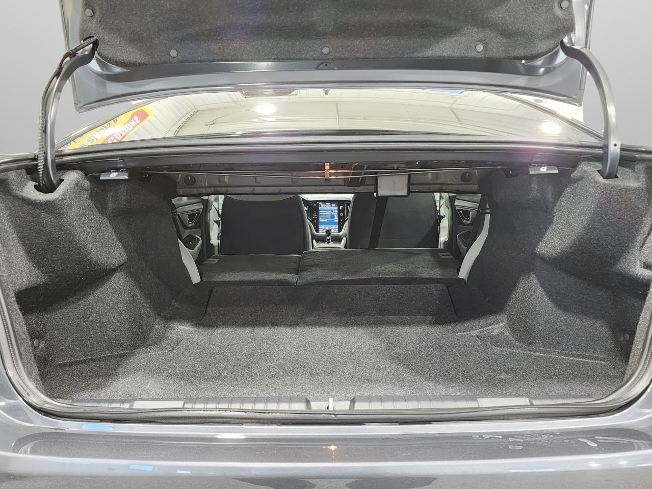 Subaru Legacy Premium 2023