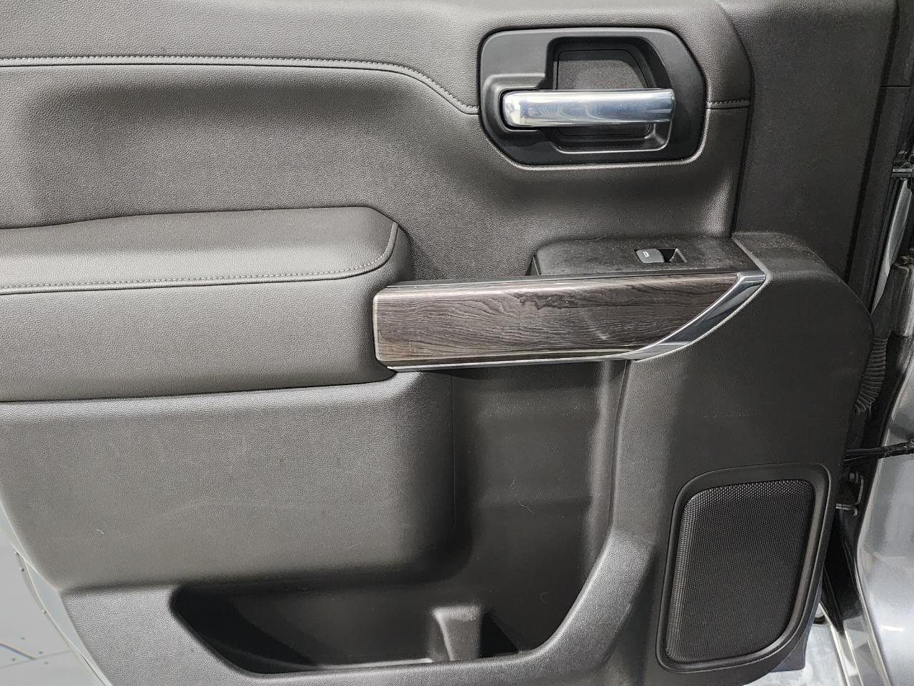 Chevrolet Silverado 1500 LTZ Crew Cab 4WD 2019