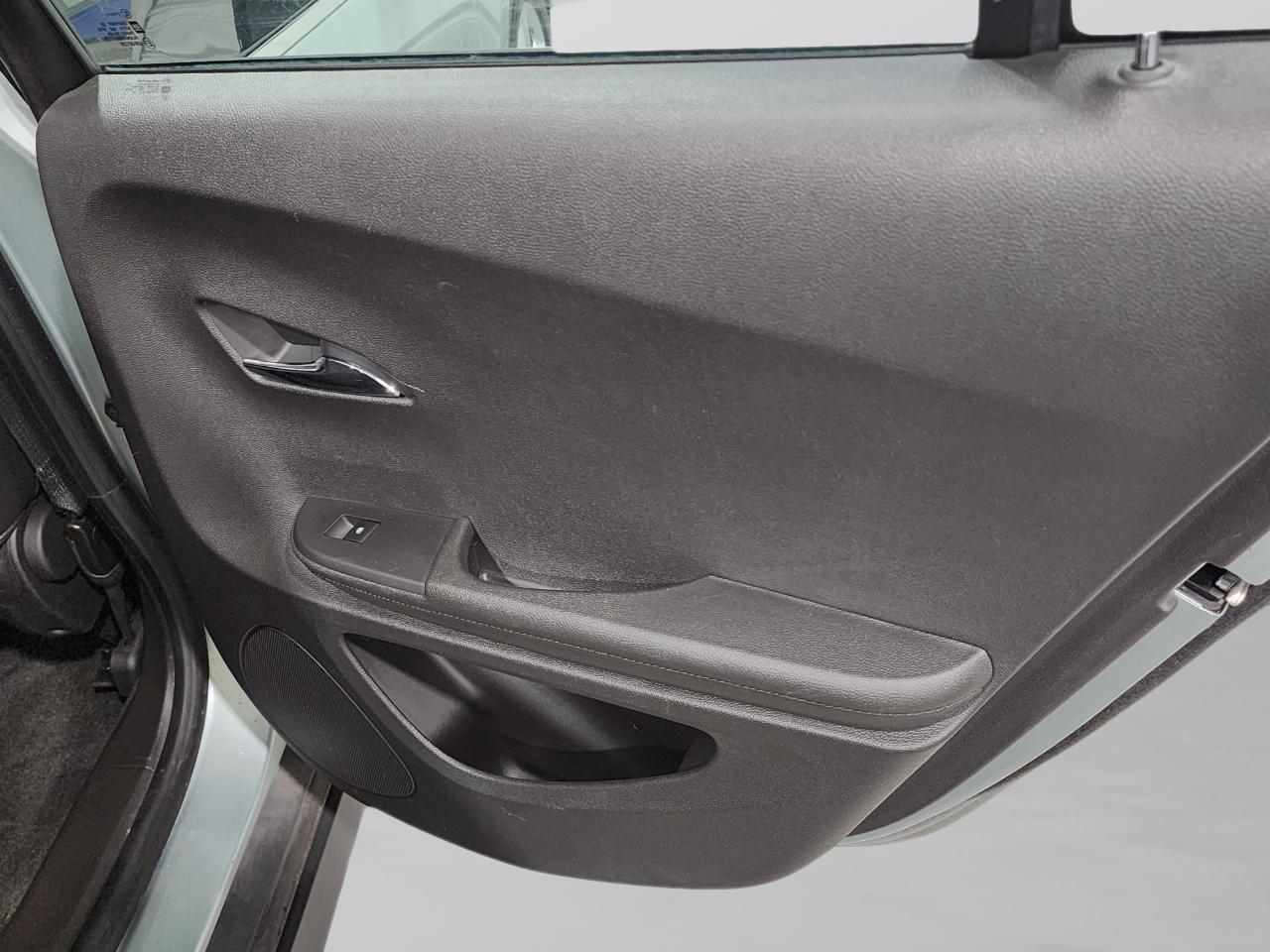 Chevrolet Volt  2012