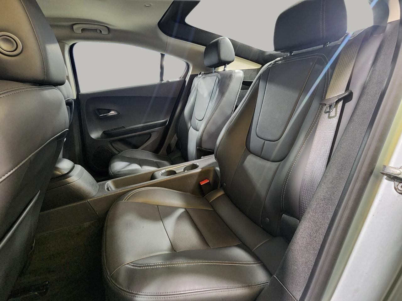 Chevrolet Volt  2012