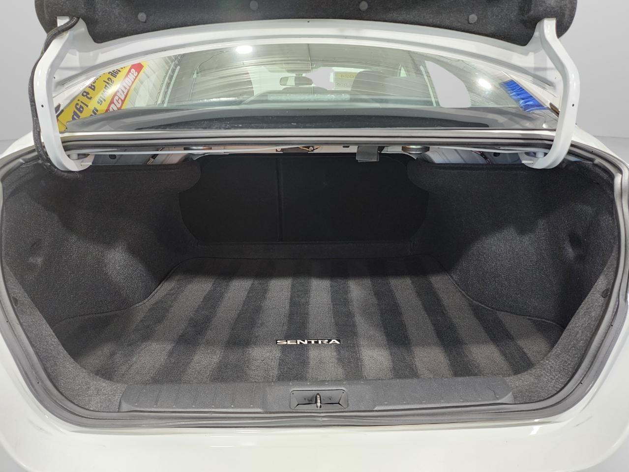 Nissan Sentra S 2024