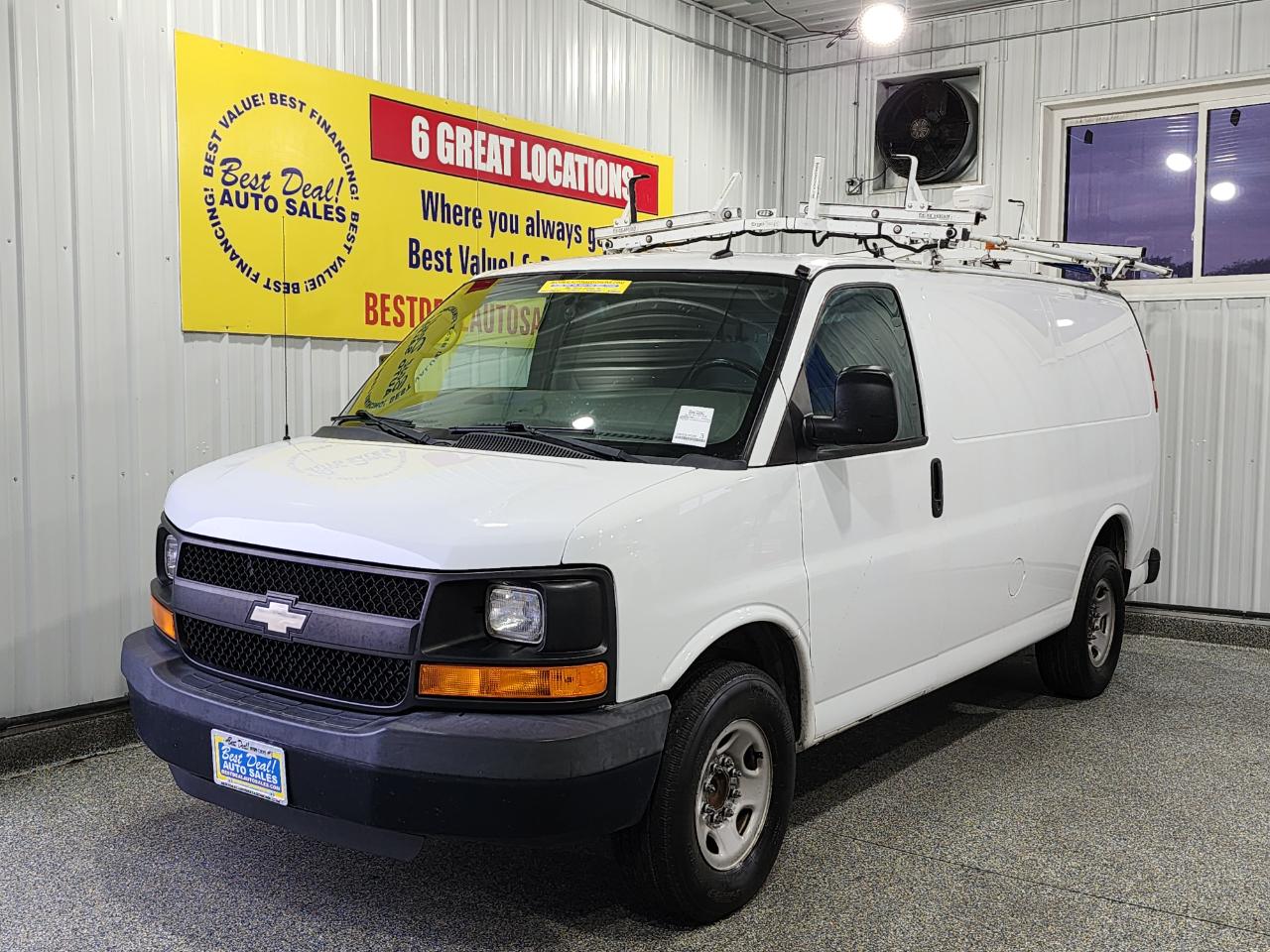 2015 Chevrolet Express 2500 3DR Cargo VAN W/1WT