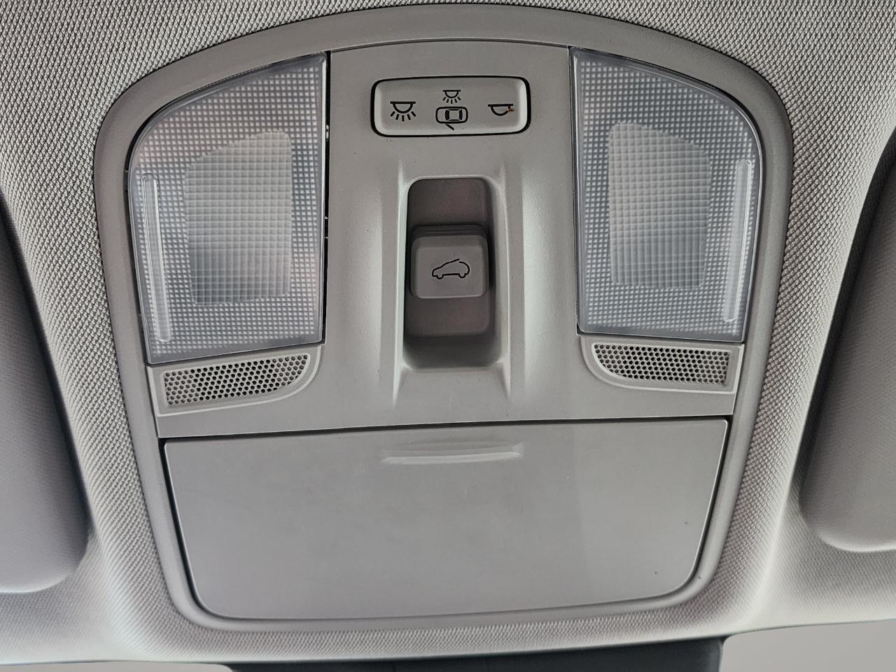 Hyundai Kona SEL w/Contrast Roof AWD 2019