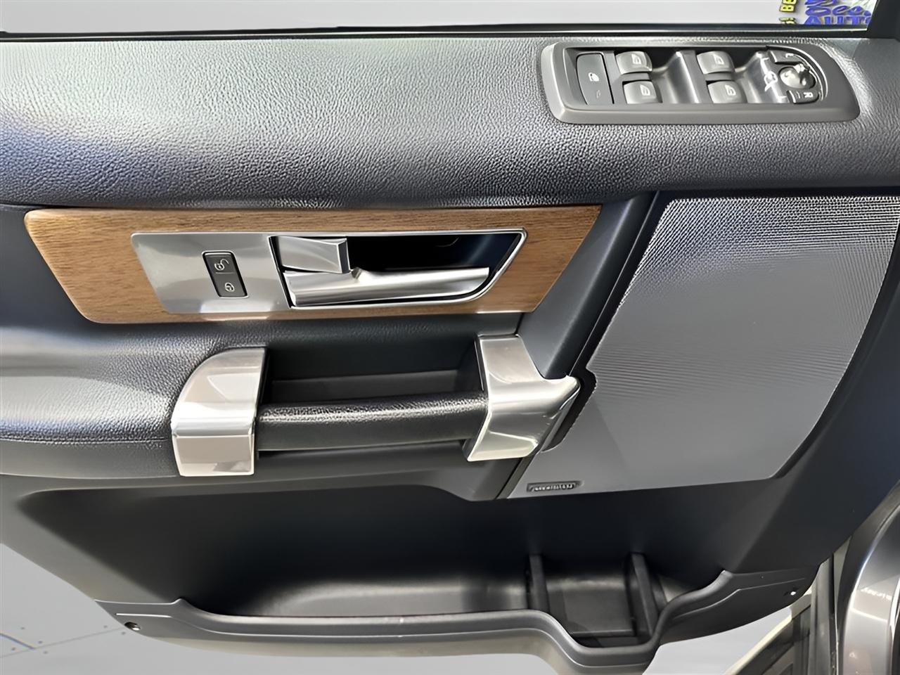 Land Rover LR4  2016