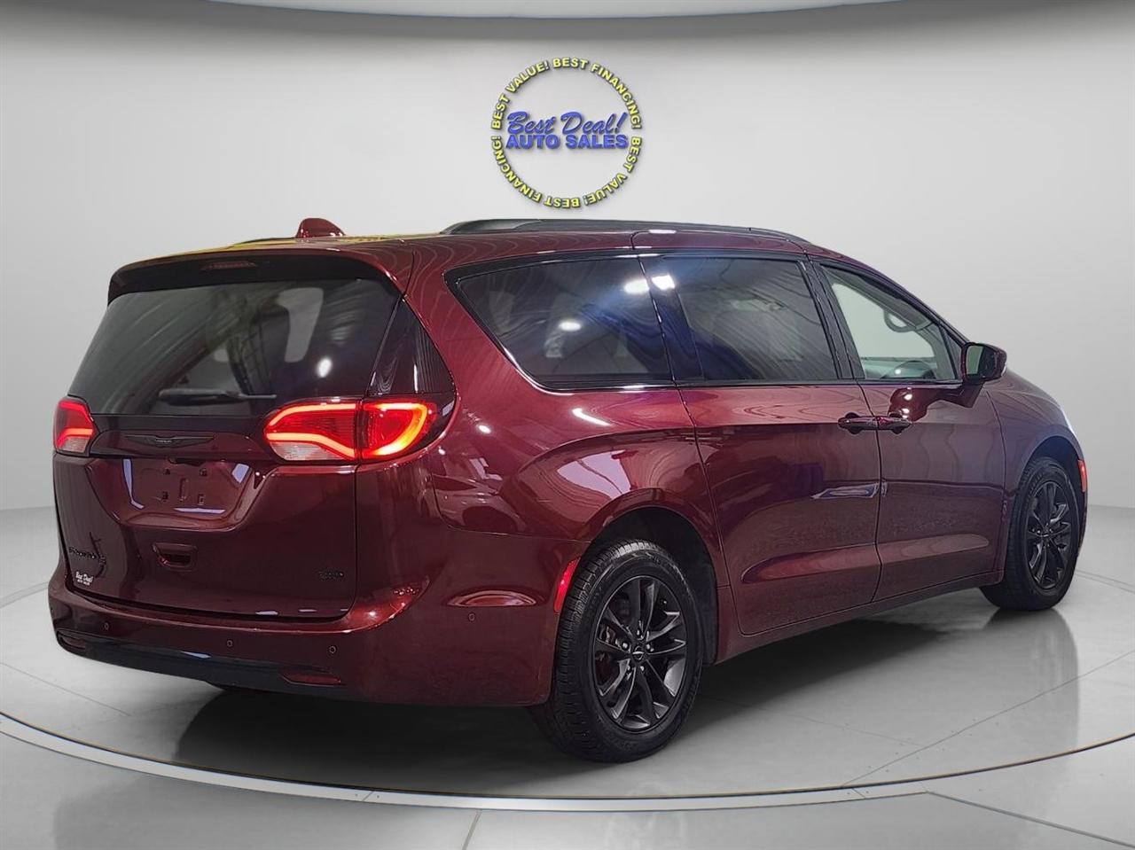 Chrysler Pacifica Launch Edition AWD 2020