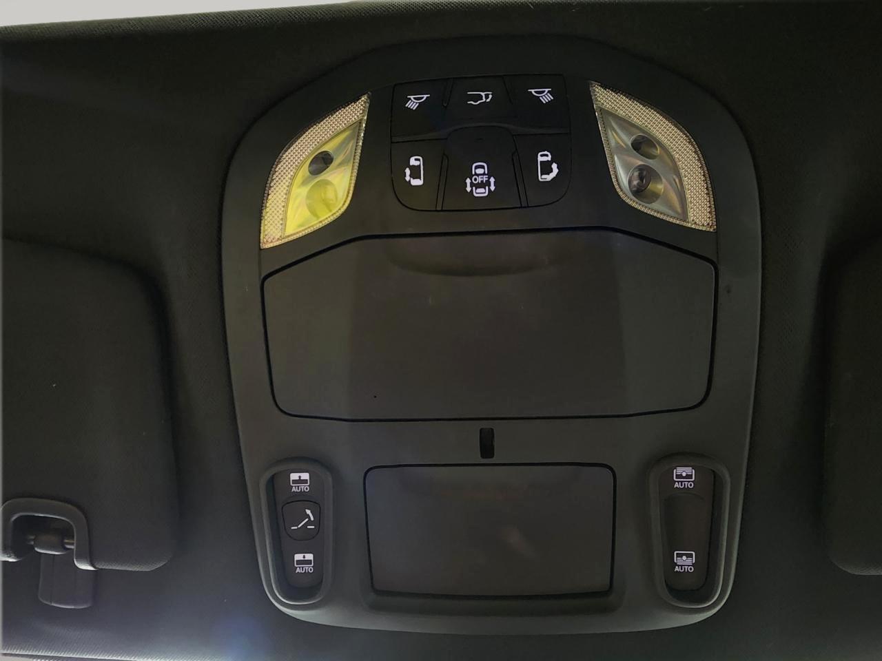 Chrysler Pacifica Launch Edition AWD 2020