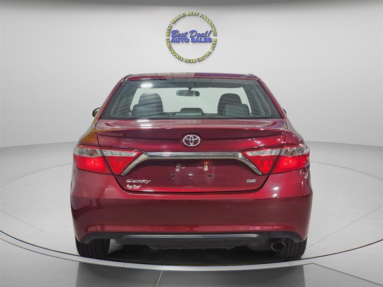 Toyota Camry SE 2017