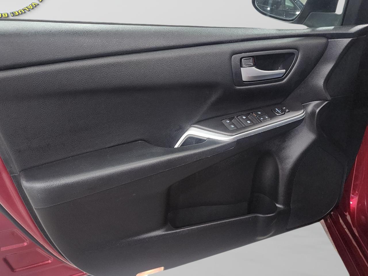 Toyota Camry SE 2017