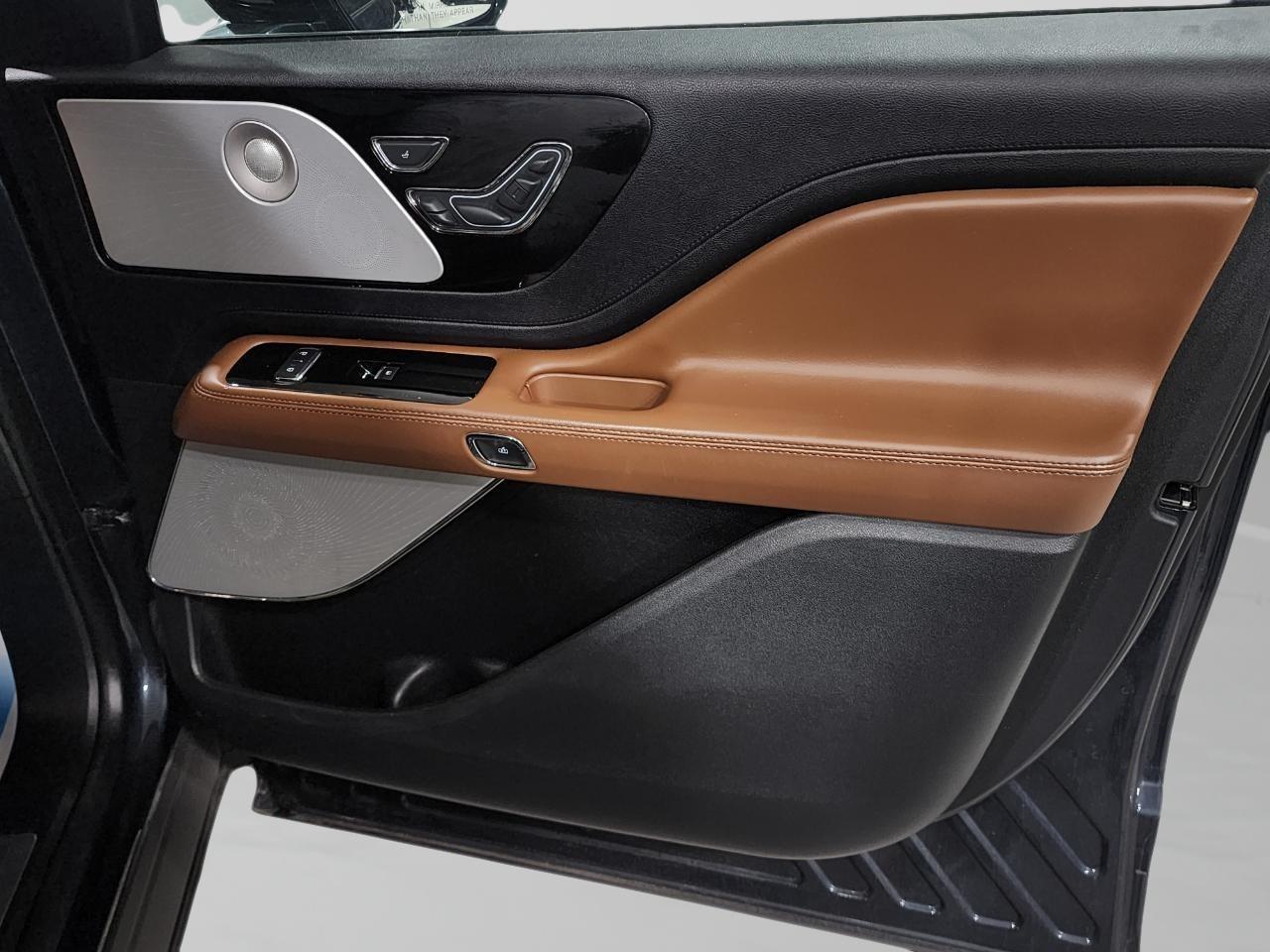 Lincoln Aviator Reserve AWD 2021