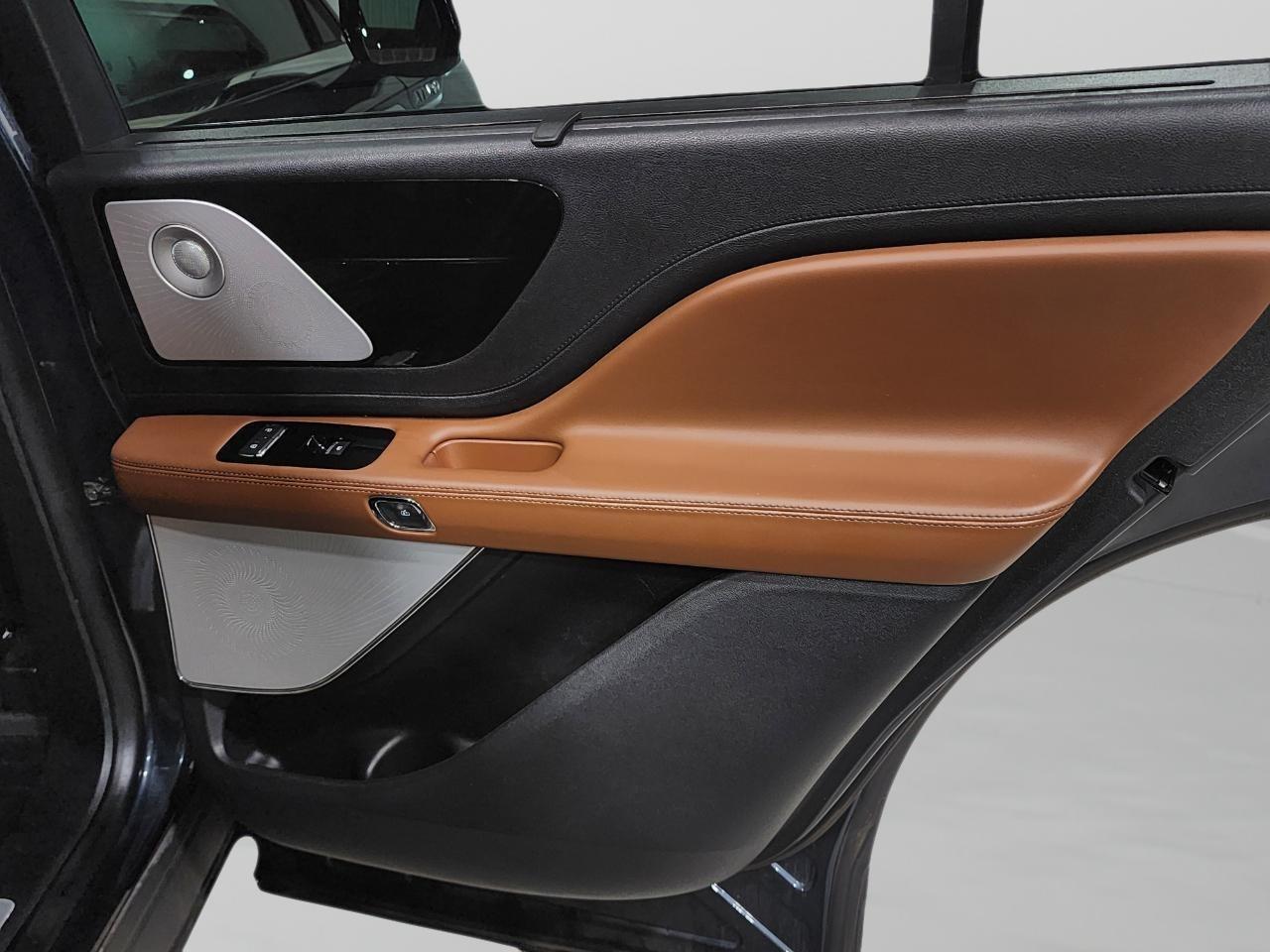 Lincoln Aviator Reserve AWD 2021