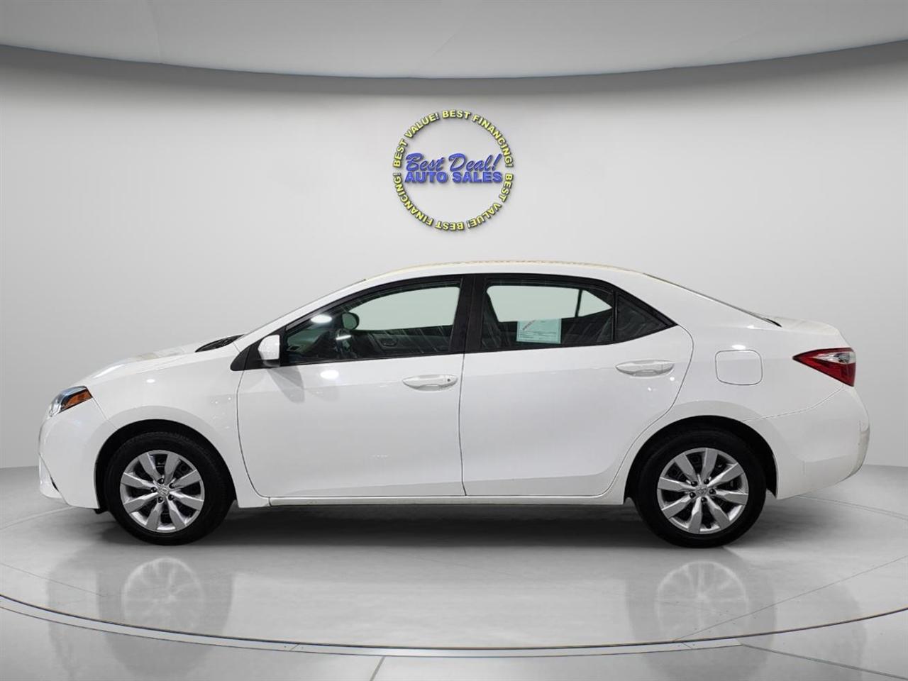 Toyota Corolla LE 2015