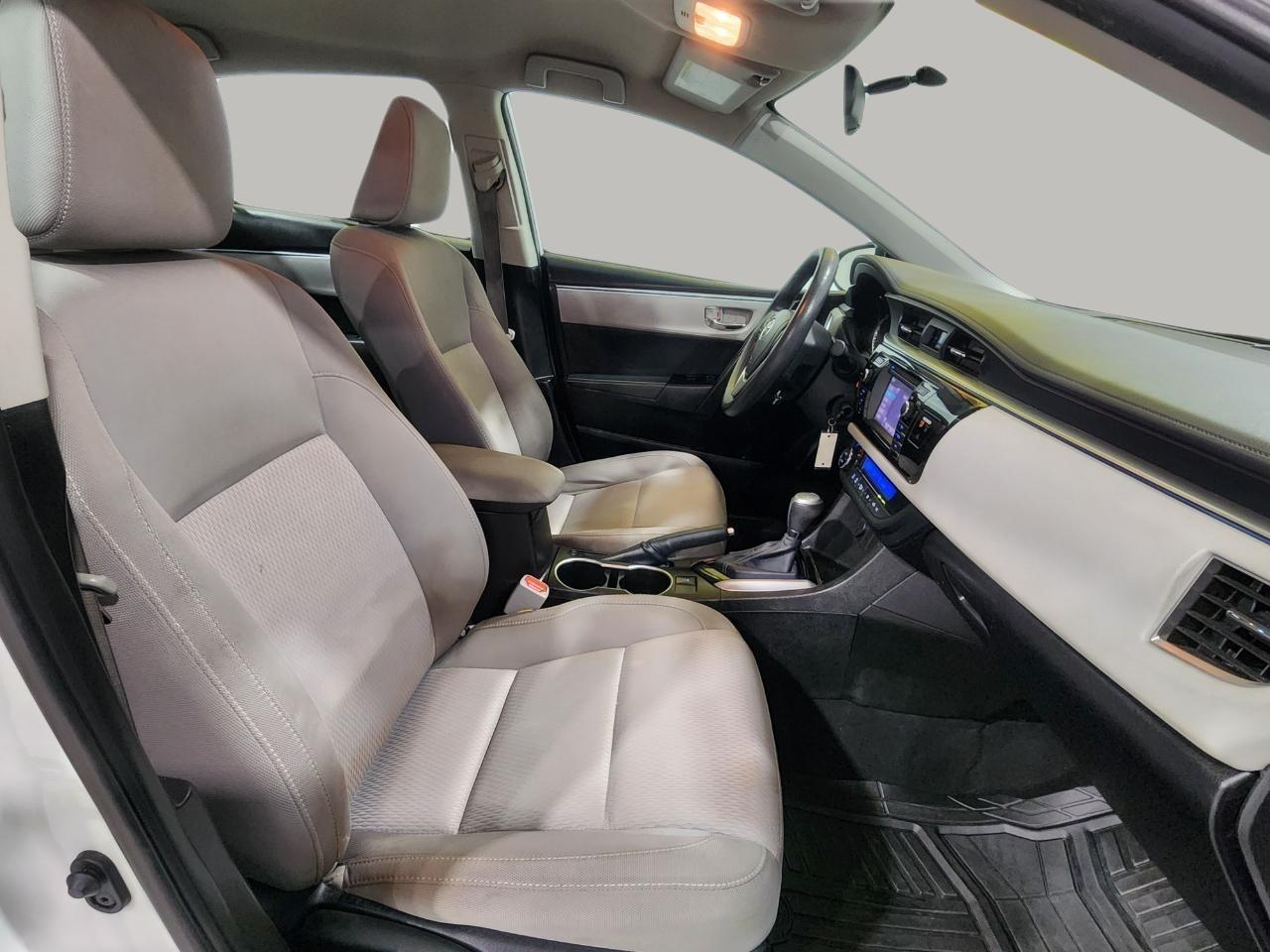 Toyota Corolla LE 2015